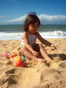 kids-beach-toys-1554289-639x852