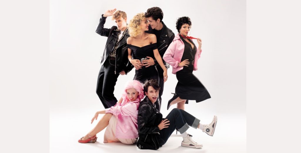 Reparto de Grease, El Musical - Mamá Tiene un Plan.