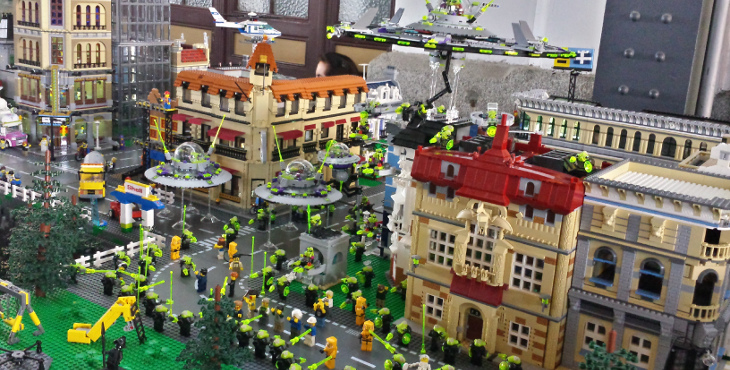Exposición gratuita con miles de piezas LEGO en Alcobendas. Exposiciones para niños Mamá tiene un Plan