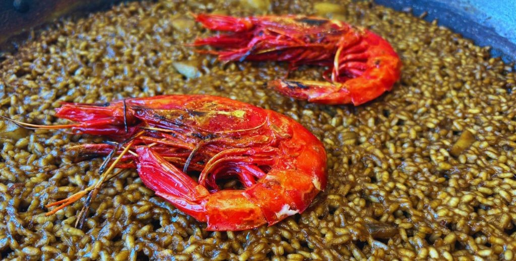 Arroz con carabineros en las Jornadas de Arroces del restaurante del Club de Tiro de Madrid - Mamá Tiene un Plan.