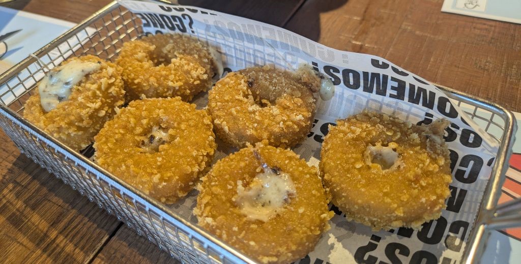 Nuevos aros de queso Tufaros de Hamburguesa Nostra - Mamá Tiene un Plan.