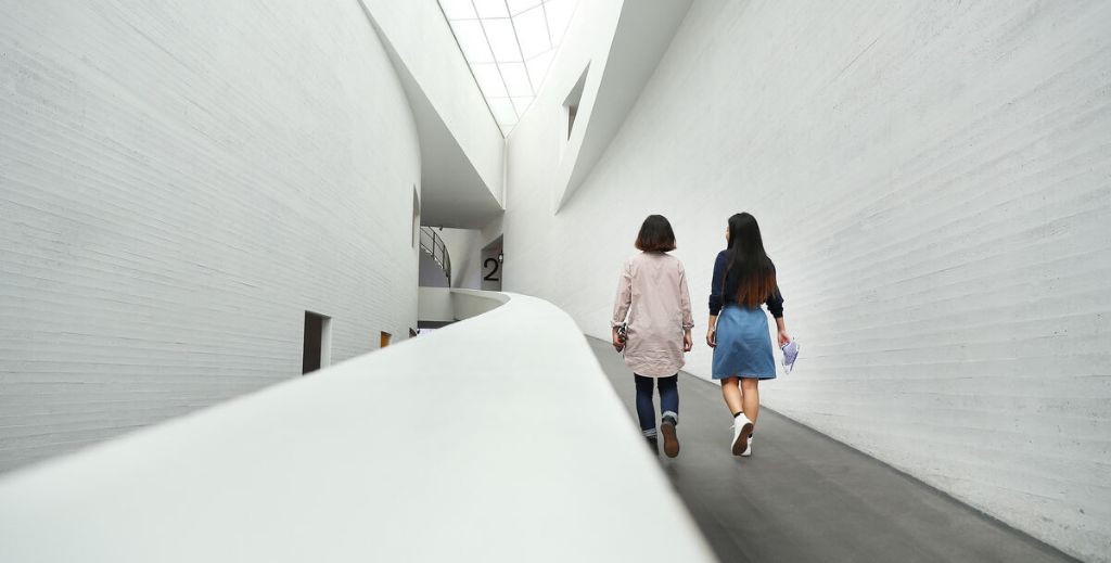 Museo de Arte Contemporáneo de Finlandia - Mamá Tiene un Plan.