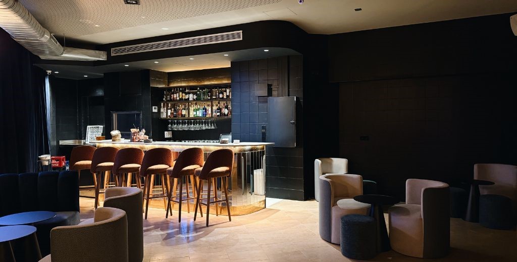 Club privado del restaurante Tinglado, en Boadilla del Monte, Madrid - Mamá Tiene un Plan.