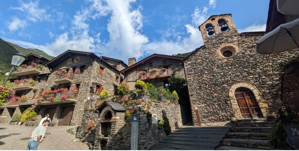 Imagen del municipio de Llorts en Andorra - Mamá Tiene un Plan.