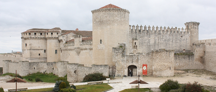 483_mamatieneunplan-castillo2.jpg
