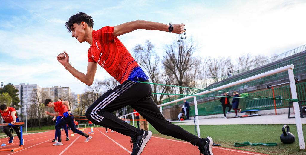 5035_7_atletismo-adm-mamatieneunplan-06.jpg