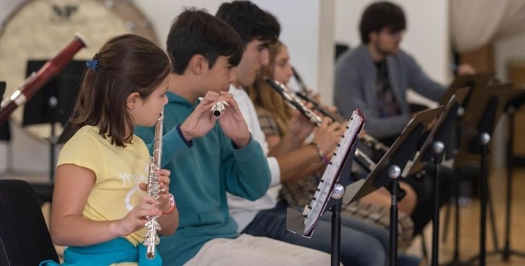 5079_7_escuela-musica-grupo-talia-mamatieneunplan-00.jpg